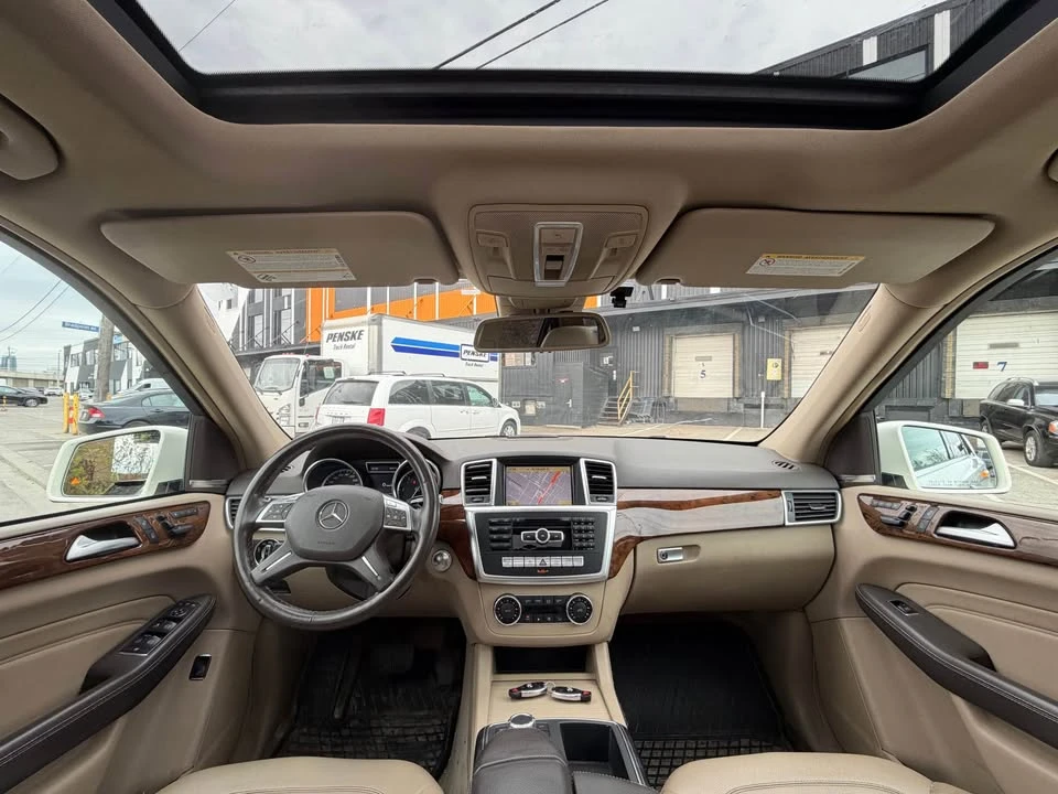 Mercedes-Benz ML 350 * АВТОКРЕДИТ БЕЗ ПЪРВОНАЧАЛНА ВНОСКА* , снимка 10 - Автомобили и джипове - 54752083