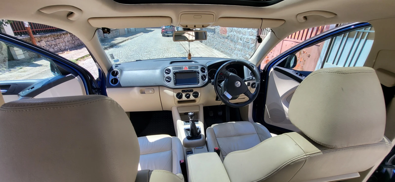 VW Tiguan, снимка 10 - Автомобили и джипове - 54849415