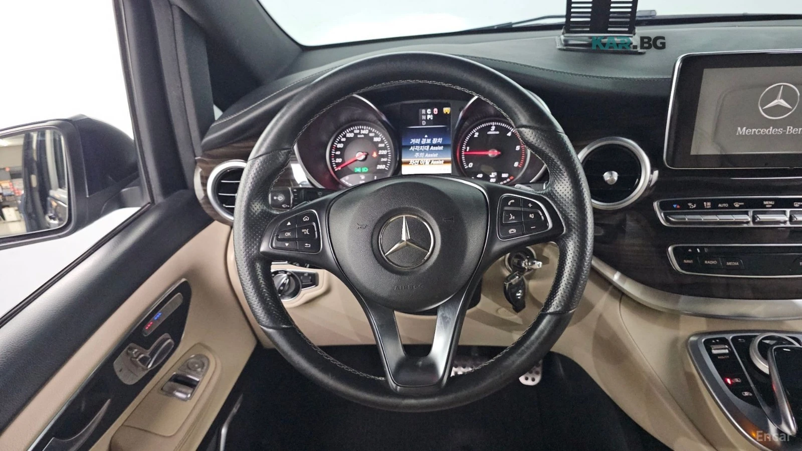 Mercedes-Benz 250 * VIP* KEYLESS* Camera* ПОДГРЕВ* ОБДУХВАНЕ* , снимка 13 - Автомобили и джипове - 55062148