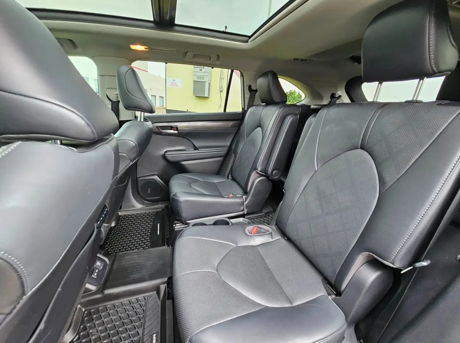 Toyota Highlander Platinum / Head UP / 360cam, снимка 14 - Автомобили и джипове - 55222046