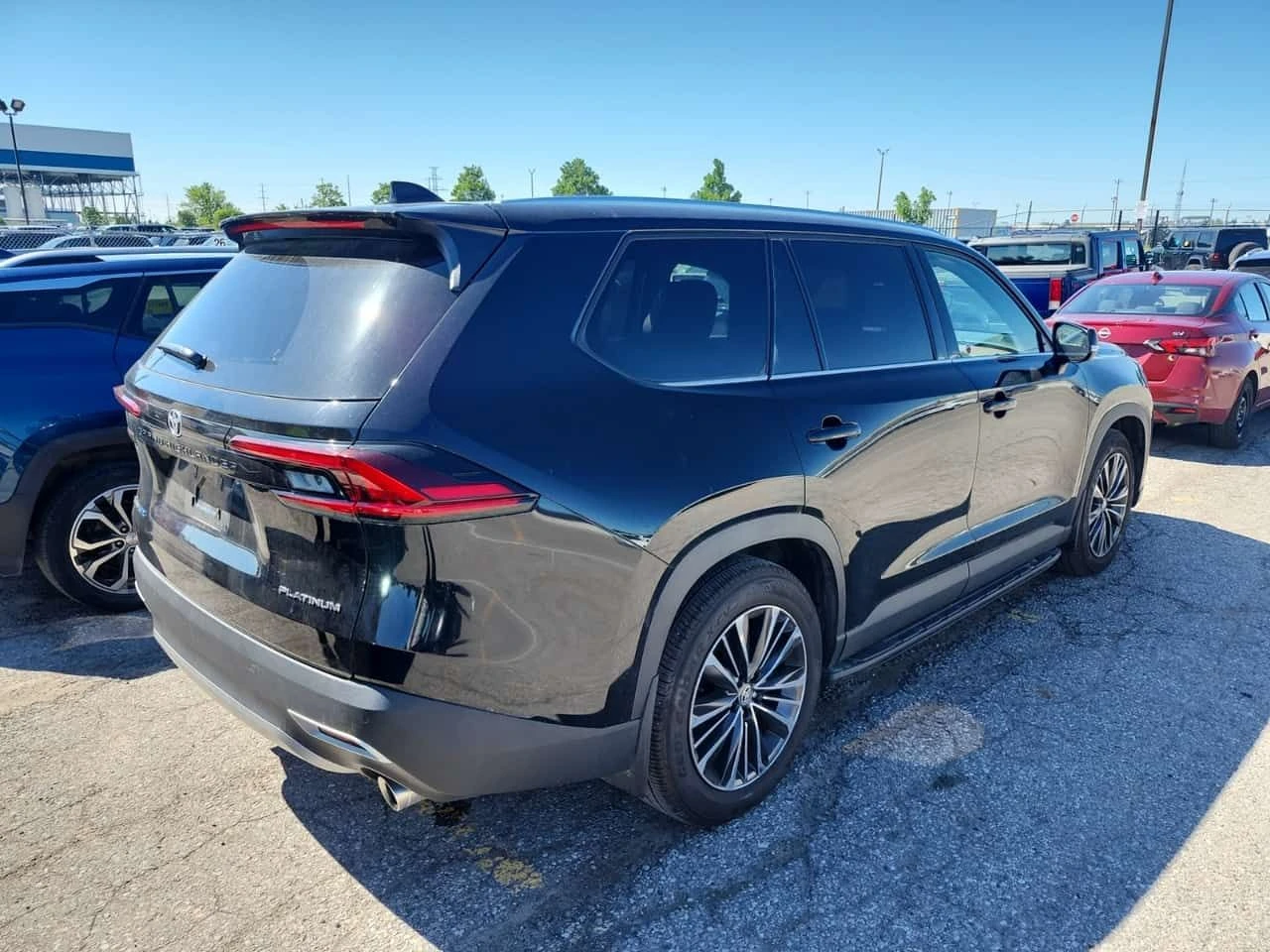 Toyota Grand Highlander HYBRID PLATINUM MAX| ОБДУХВАНЕ| HUD| 7 MEСТА| 2 КЛ, снимка 3 - Автомобили и джипове - 55278639