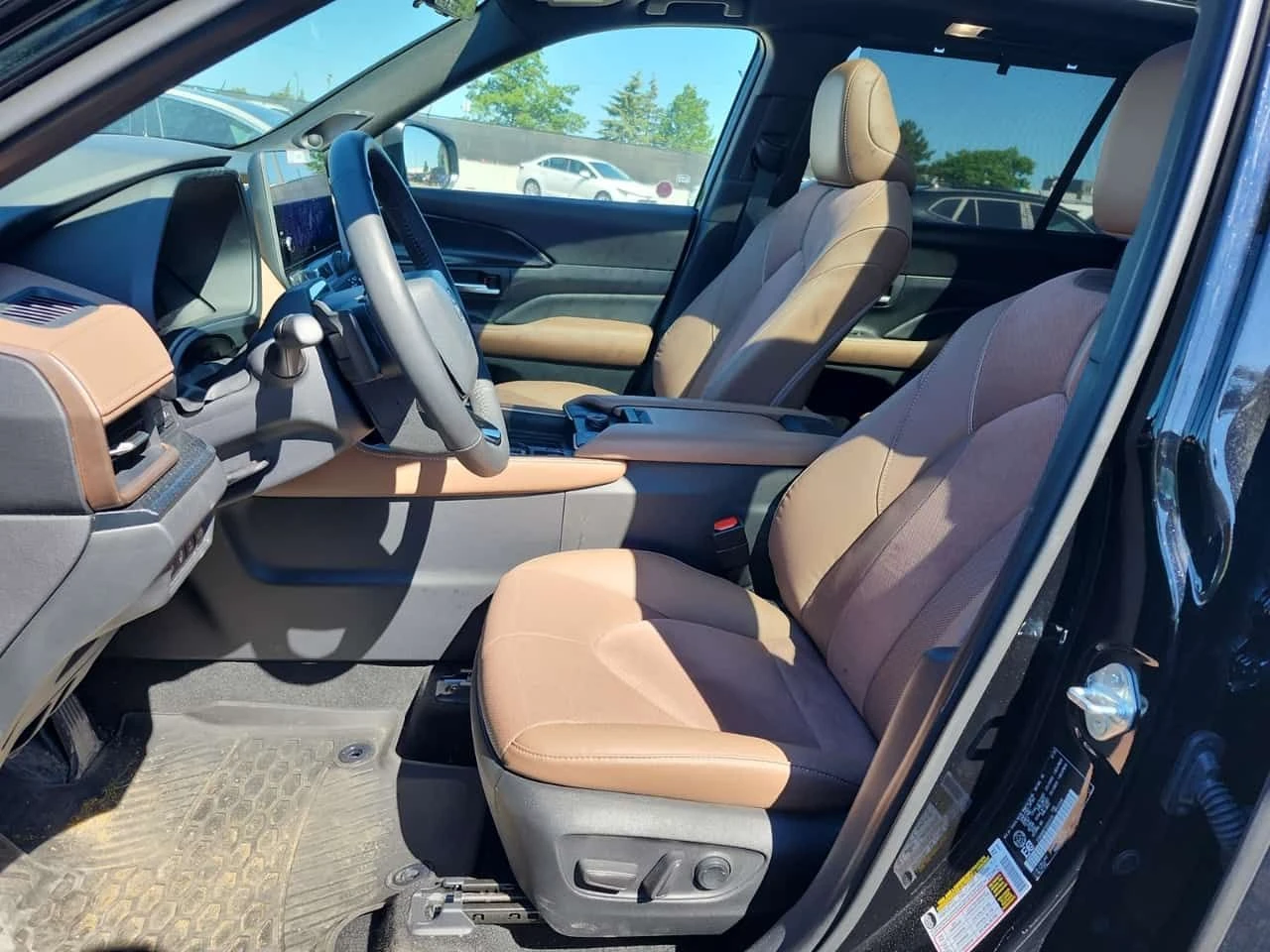 Toyota Grand Highlander HYBRID PLATINUM MAX| ОБДУХВАНЕ| HUD| 7 MEСТА| 2 КЛ, снимка 8 - Автомобили и джипове - 55278639