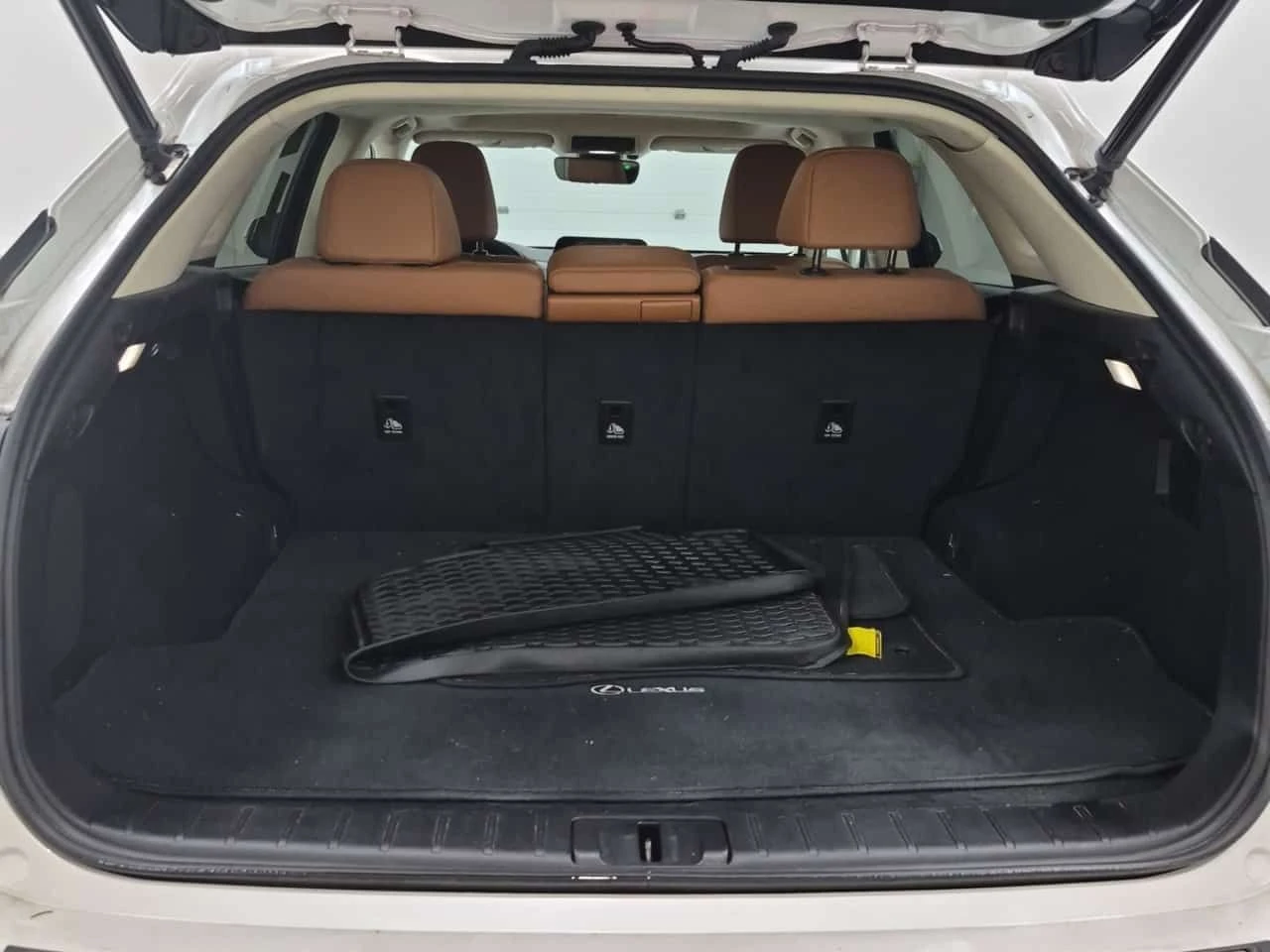 Lexus RX 450h  * CARFAX * ОПЦИЯ ЗА ФИНАНСИРАНЕ, снимка 13 - Автомобили и джипове - 55434057