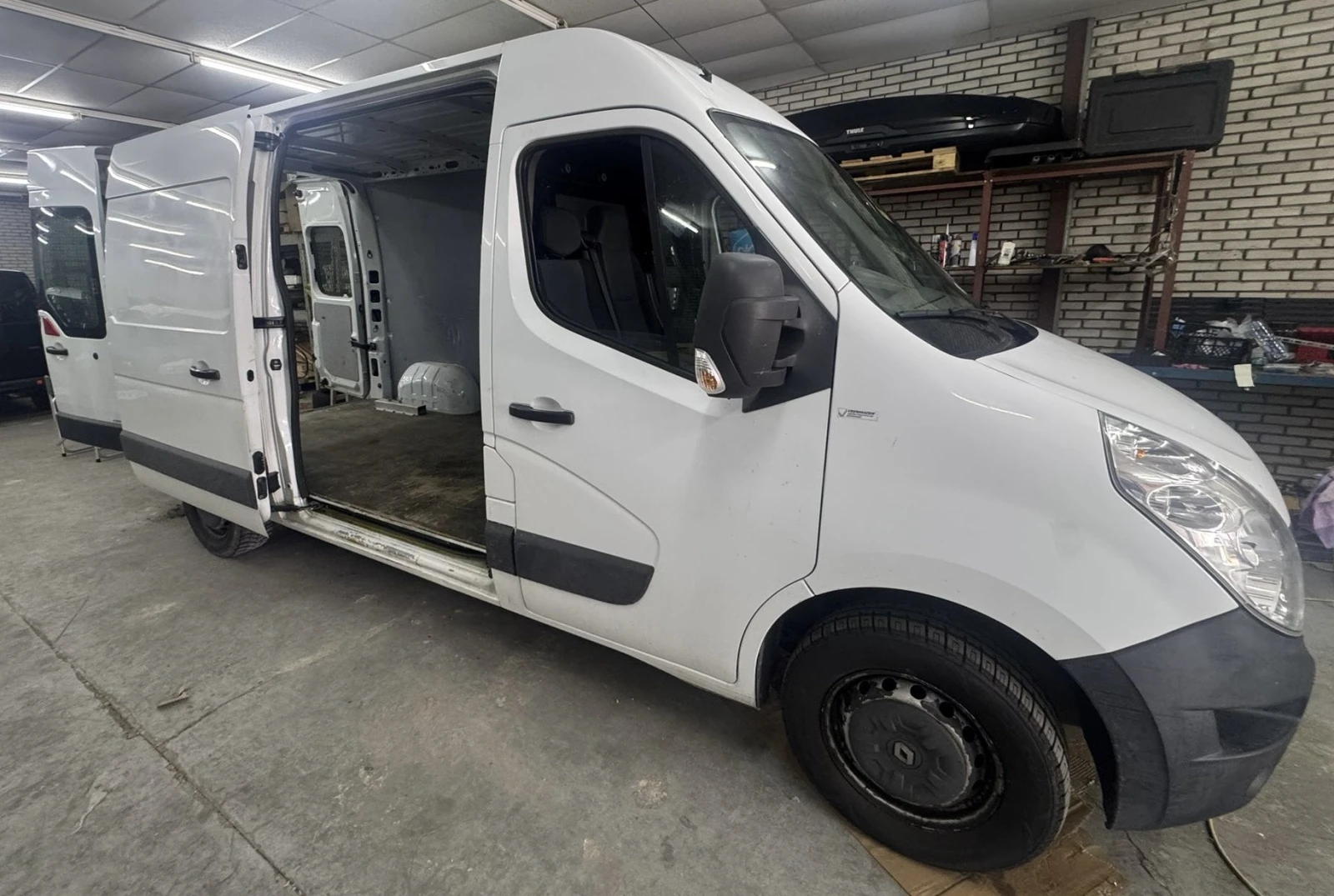 Renault Master 2.3CDI - изображение 5