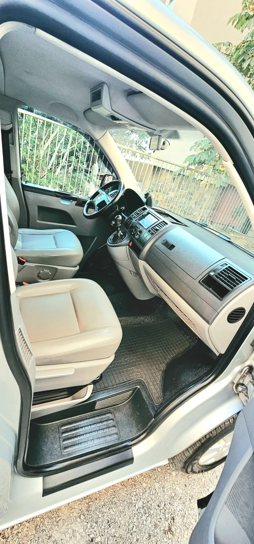 VW Transporter, снимка 15 - Бусове и автобуси - 55577360