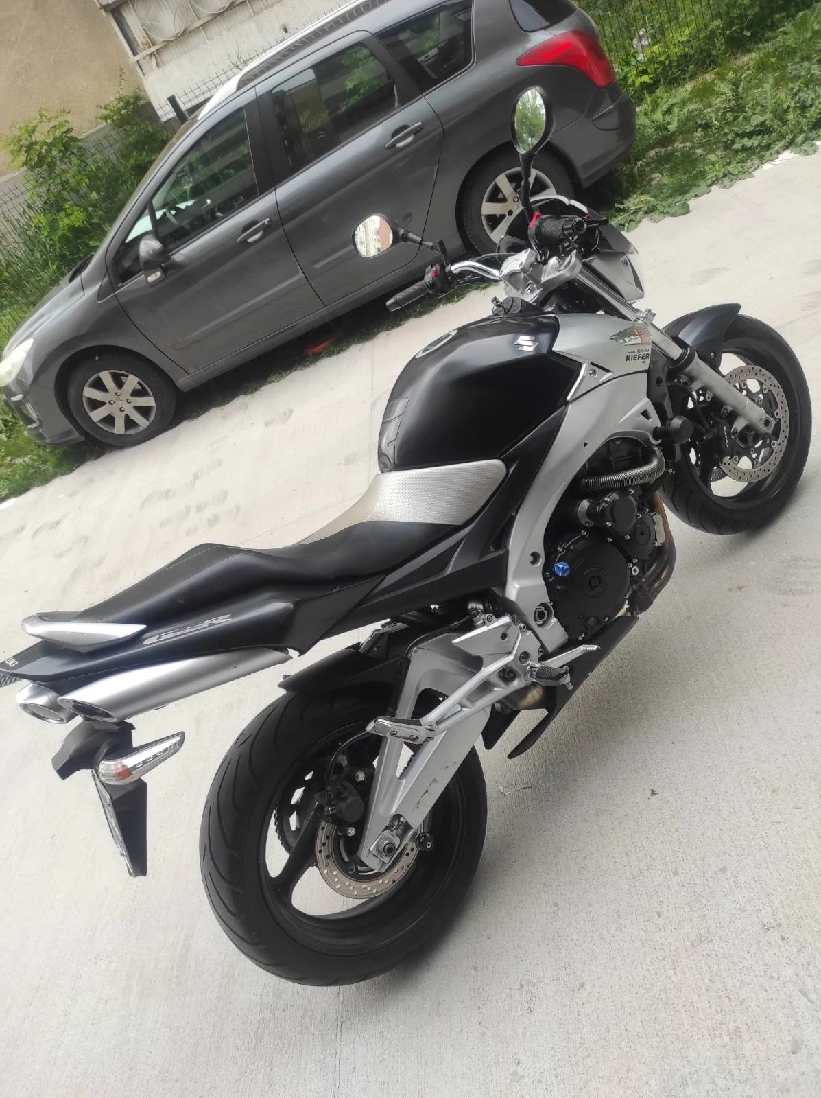 Suzuki Gsr 600