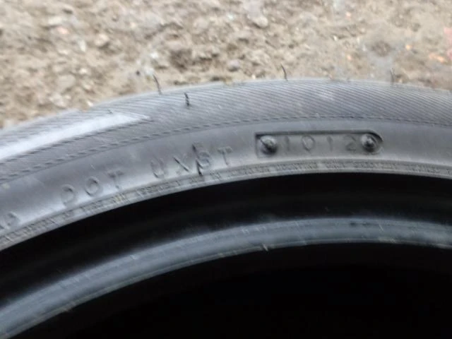 Гуми Летни 245/40R19, снимка 6 - Гуми и джанти - 20381377