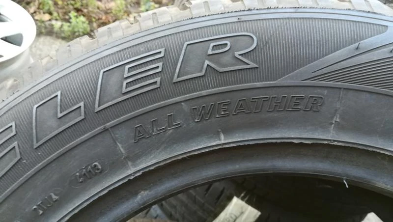 Гуми Всесезонни 235/65R17, снимка 8 - Гуми и джанти - 26835754