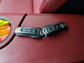 Porsche Taycan 4S  CARFAX, снимка 8