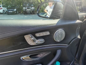 Mercedes-Benz E 300 4 Matic, снимка 12