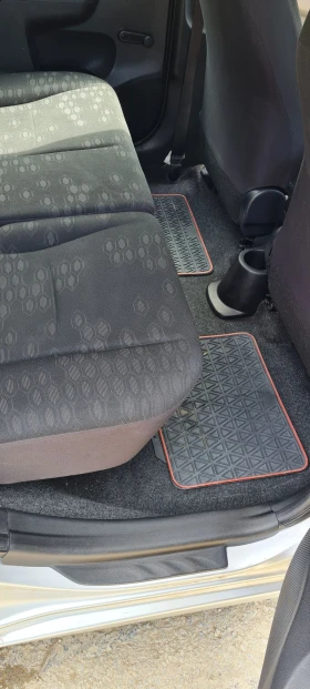 Subaru Trezia ����� | Mobile.bg � ����� ������ 8