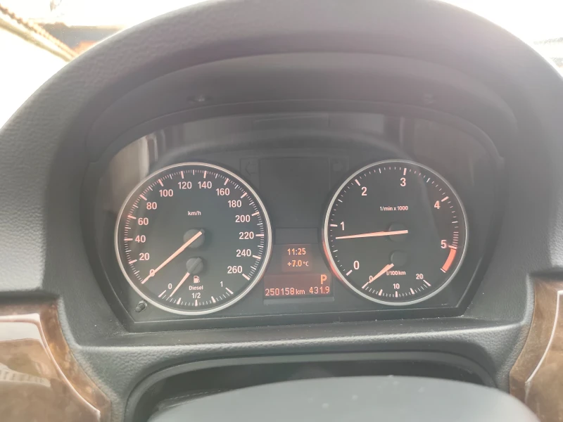 BMW 320 Facelift !АВТОМАТИК! !КОЖА! * КЛИМАТРОНИК*  !TОП! , снимка 16 - Автомобили и джипове - 52819771