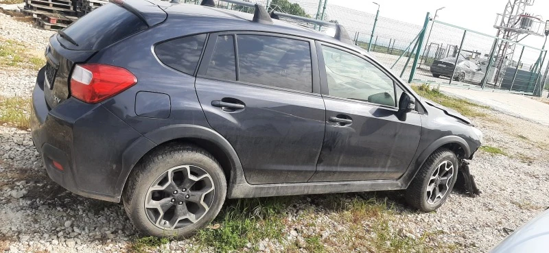 Subaru XV 2.0i, снимка 3 - Автомобили и джипове - 40790246