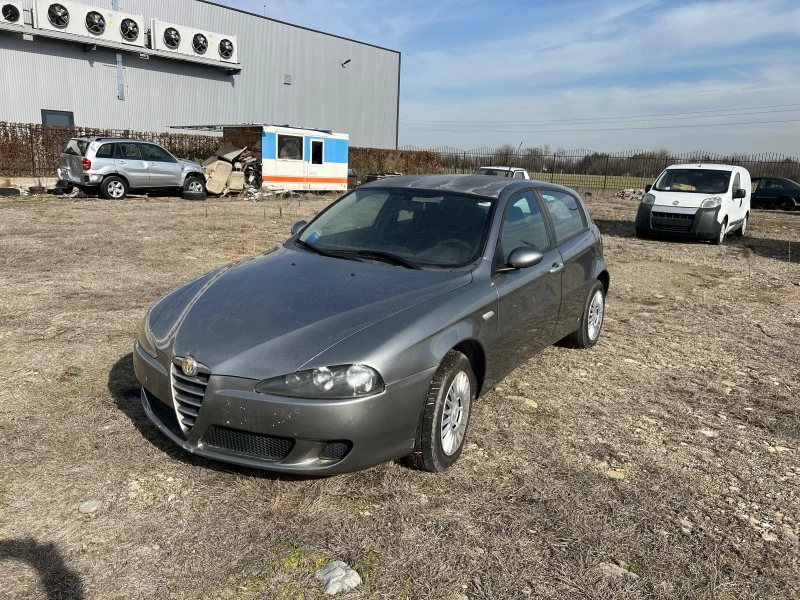 Alfa Romeo 147 1.6 за части, снимка 1 - Автомобили и джипове - 44211847