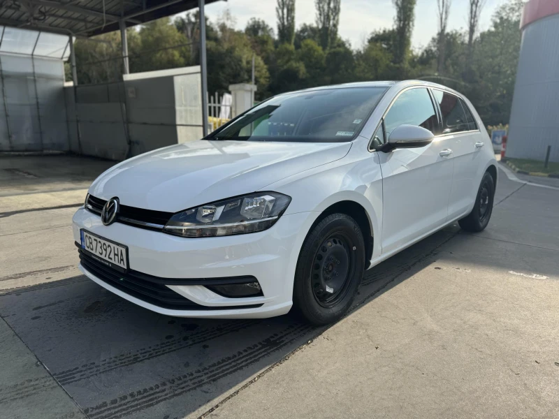 VW Golf, снимка 1 - Автомобили и джипове - 47571717