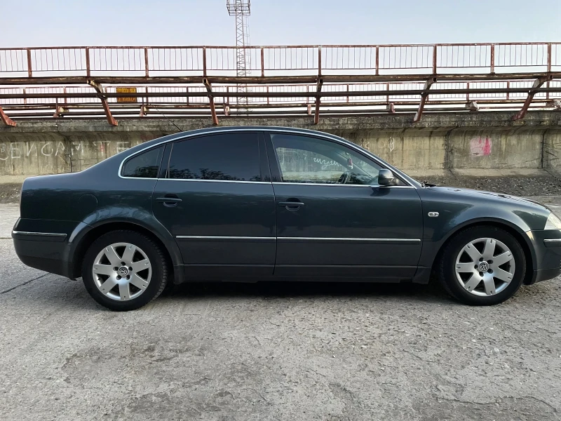 VW Passat, снимка 7 - Автомобили и джипове - 47636027