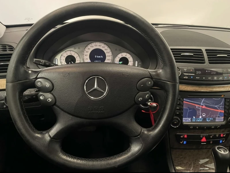 Mercedes-Benz E 350 V6 272к.с  7местен. , снимка 9 - Автомобили и джипове - 48514376