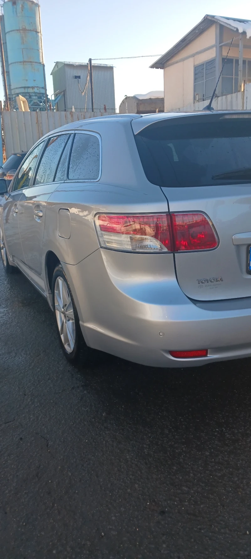 Toyota Avensis, снимка 14 - Автомобили и джипове - 48730518