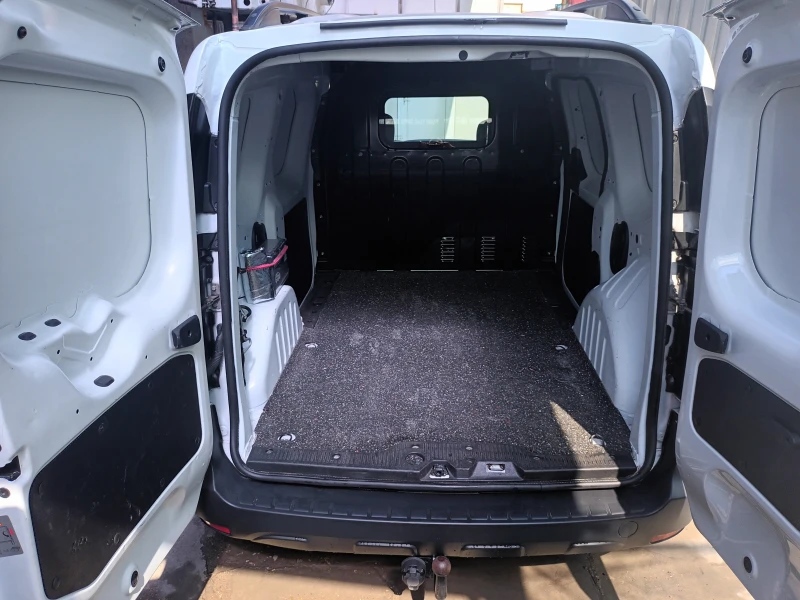 Dacia Dokker 1.6/102 к.с , снимка 8 - Автомобили и джипове - 52256460