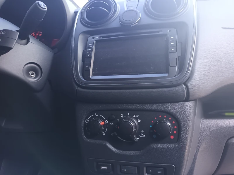 Dacia Dokker 1.6/102 к.с , снимка 13 - Автомобили и джипове - 52256460