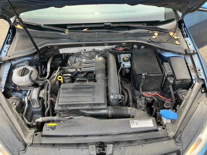 VW Golf Highline / Automatic, снимка 8 - Автомобили и джипове - 52520525