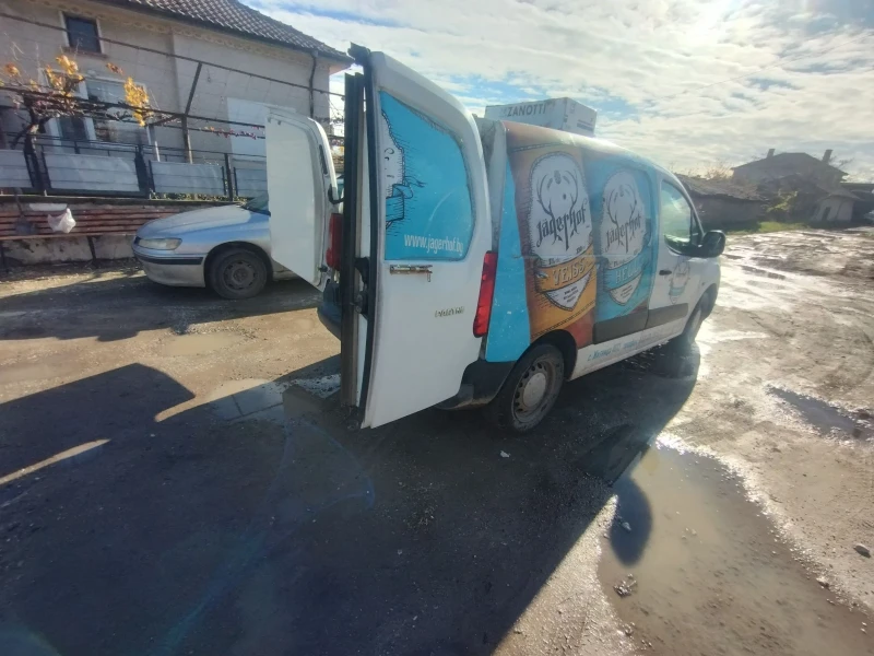 Peugeot Partner, снимка 7 - Автомобили и джипове - 52598759