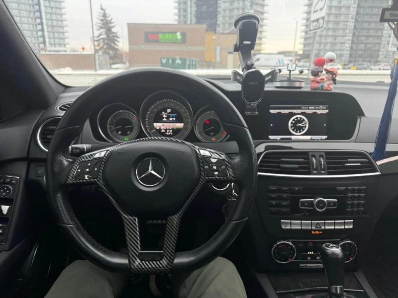 Mercedes-Benz C 350 * AMG* FULL* * CARFAX* * АВТО КРЕДИТ* * , снимка 8 - Автомобили и джипове - 53167652
