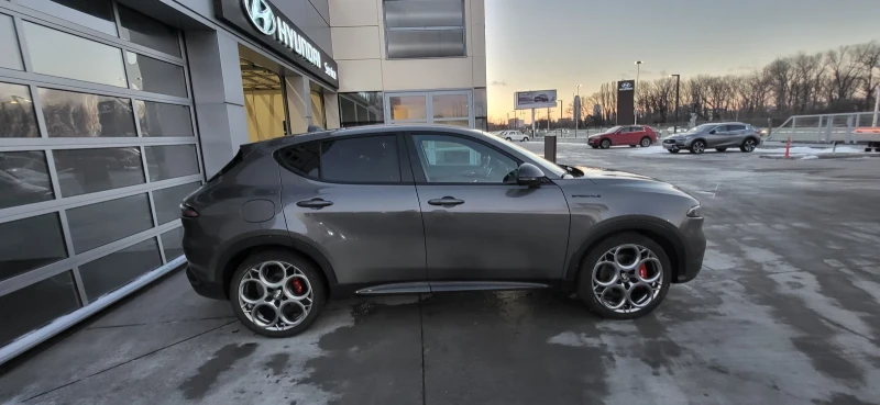 Alfa Romeo Tonale, снимка 6 - Автомобили и джипове - 53185385