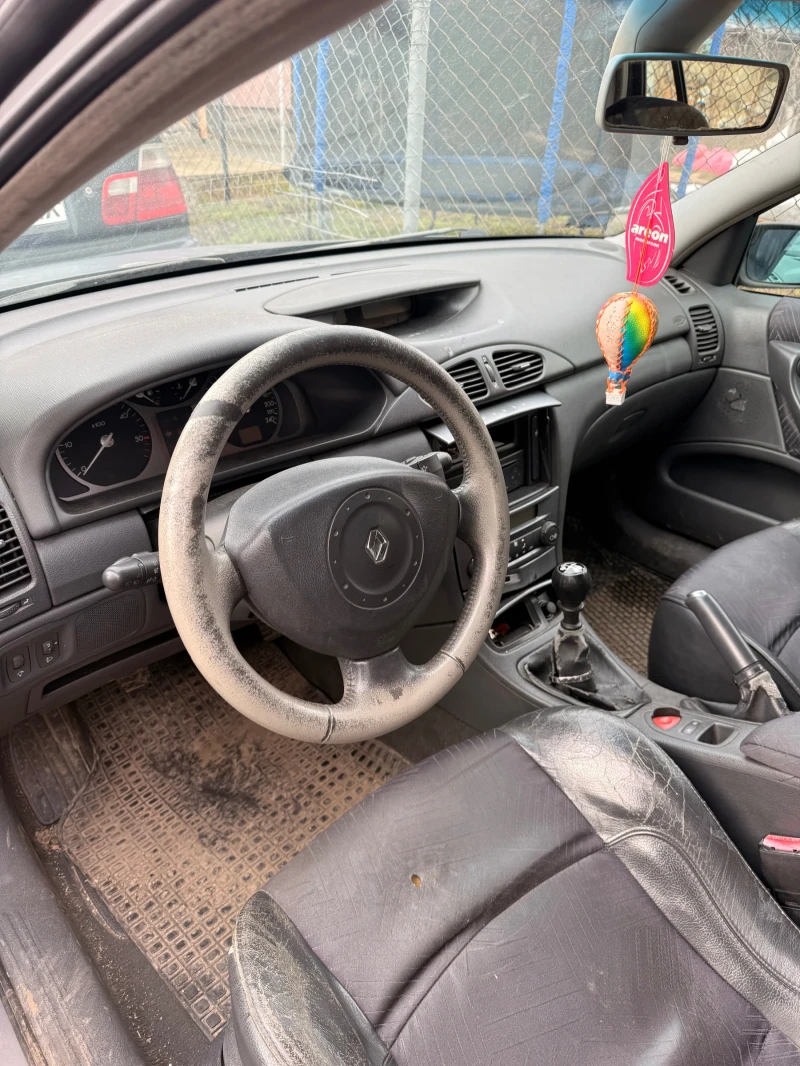 Renault Laguna 1.9dci, снимка 2 - Автомобили и джипове - 53219251