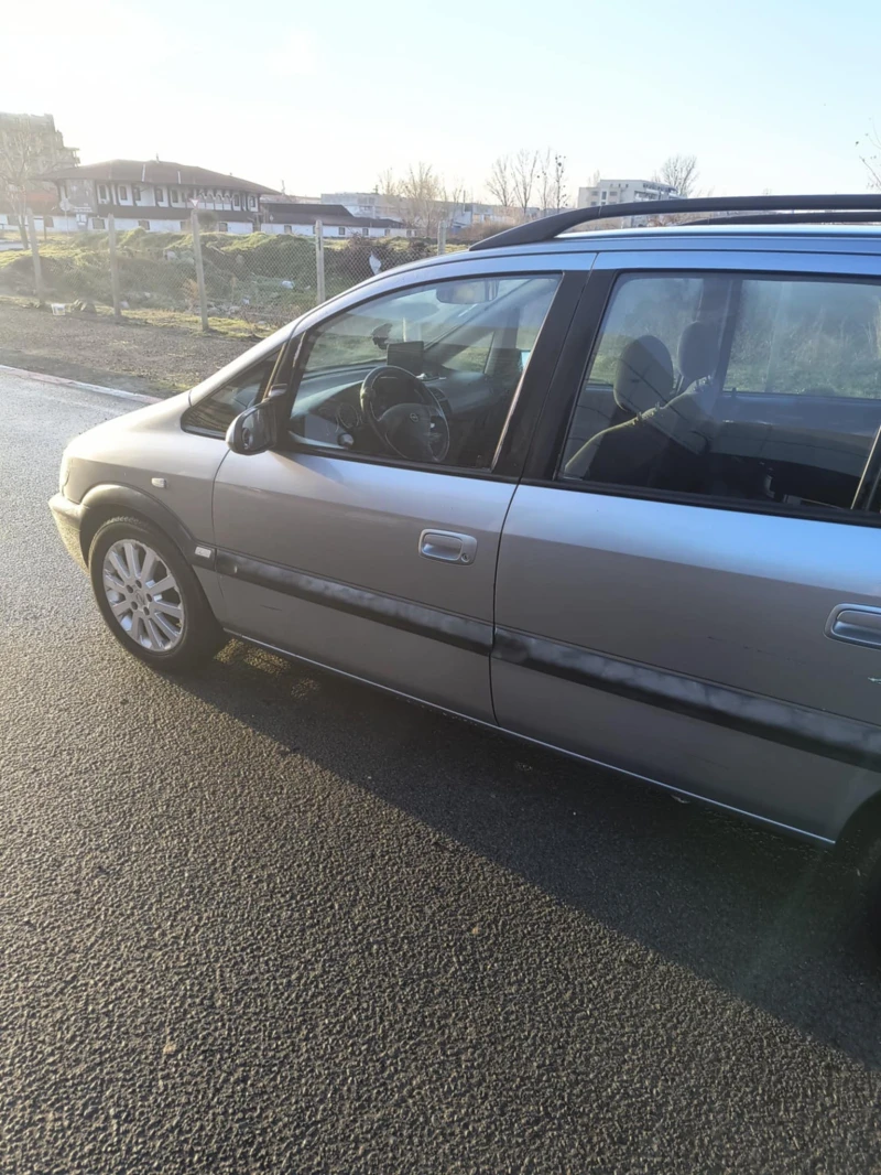 Opel Zafira CNG, снимка 7 - Автомобили и джипове - 53485631