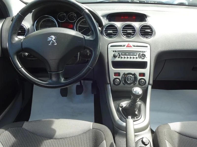 Peugeot 308 SW* 1.6 Turbo* Facelift, снимка 9 - Автомобили и джипове - 36683476