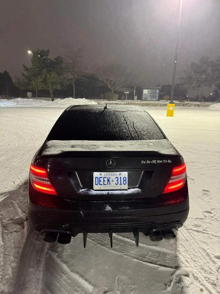 Mercedes-Benz C 350 * AMG* FULL* * CARFAX* * АВТО КРЕДИТ* * , снимка 4 - Автомобили и джипове - 53167652