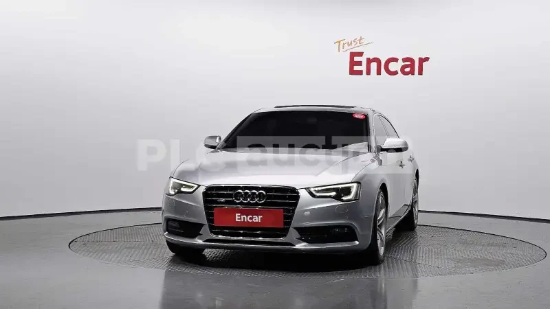 Audi A5 2.0TDI| ПОДГРЕВ| КАМЕРА| ВКЛ. ТЕХНОТЕСТ, снимка 4 - Автомобили и джипове - 54431152