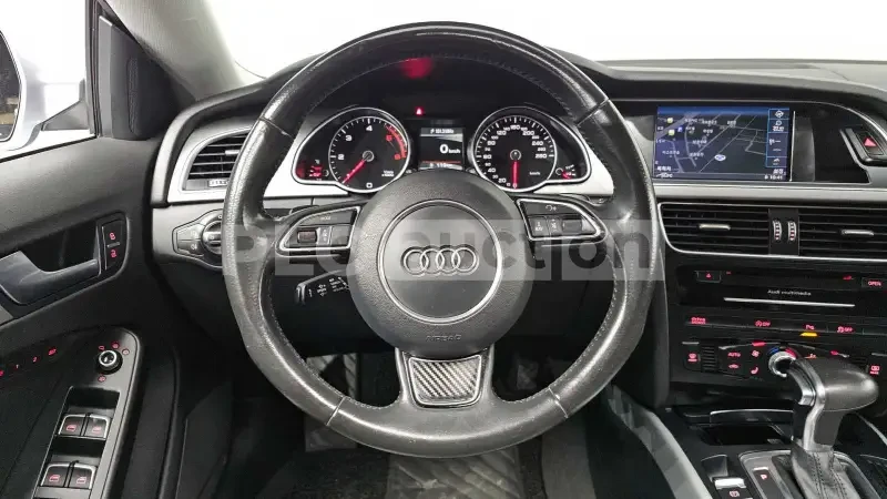Audi A5 2.0TDI| ПОДГРЕВ| КАМЕРА| ВКЛ. ТЕХНОТЕСТ, снимка 6 - Автомобили и джипове - 54431152
