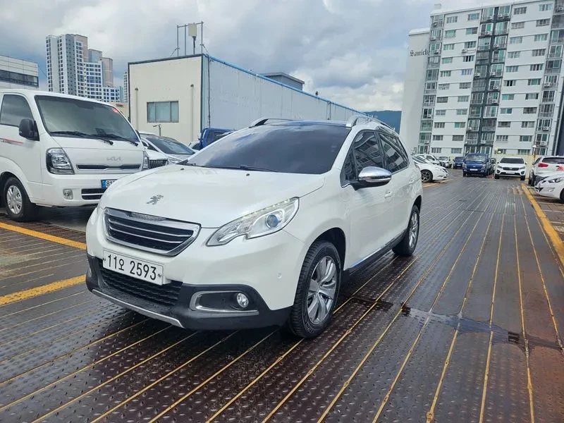 Peugeot 2008 1.6 BlueHDI - САМО 30% АВАНС, снимка 3 - Автомобили и джипове - 56016819