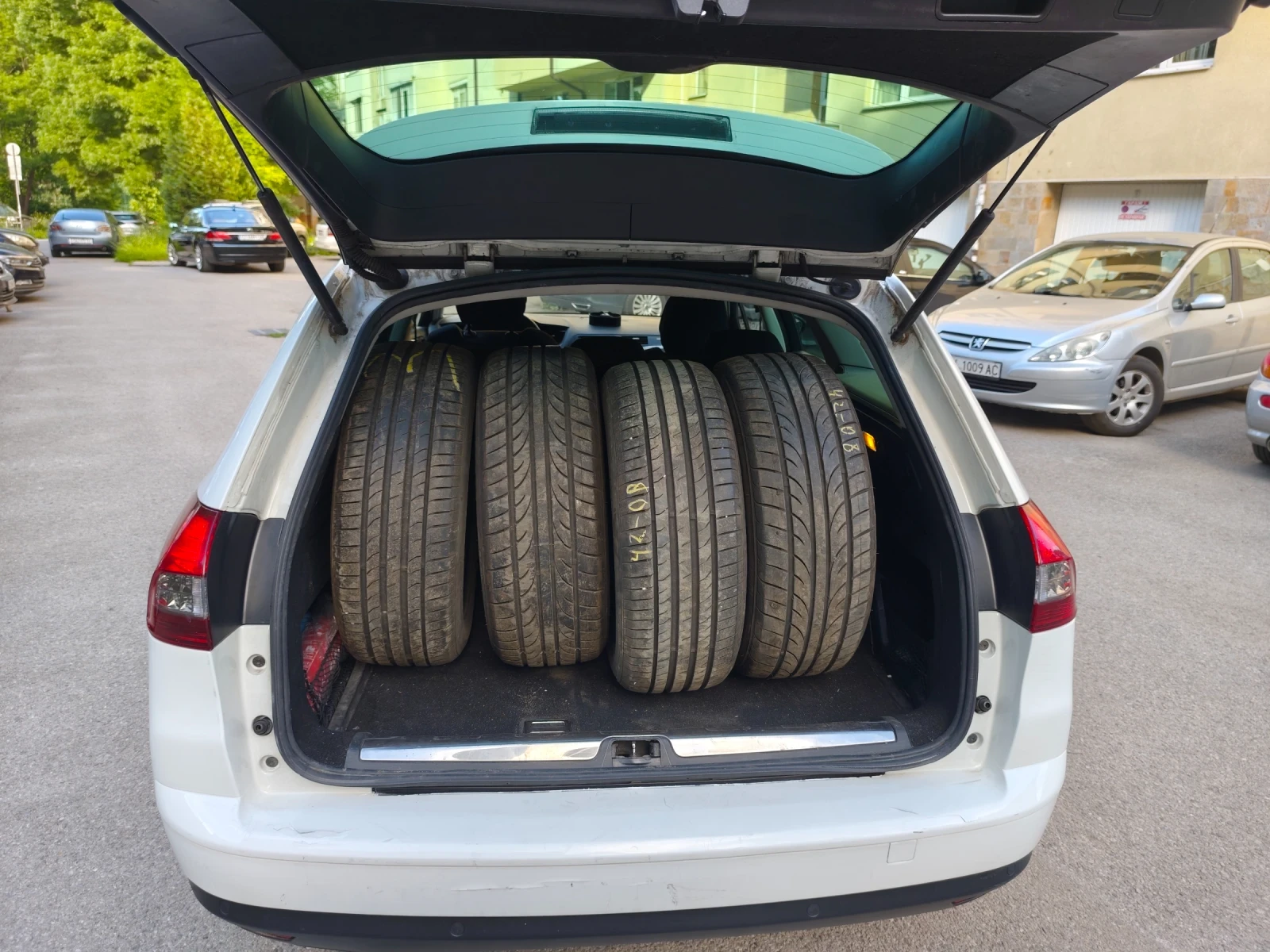 Citroen C5 2.0 HDI  6СК * КЛИМАТРОНИК*  !ТОП!, снимка 14 - Автомобили и джипове - 54722426