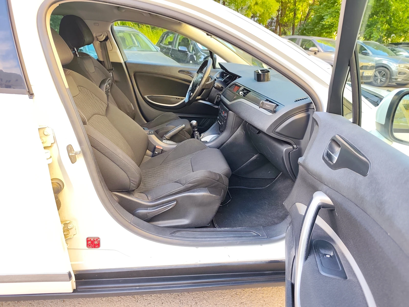 Citroen C5 2.0 HDI  6СК * КЛИМАТРОНИК*  !ТОП!, снимка 8 - Автомобили и джипове - 54722426