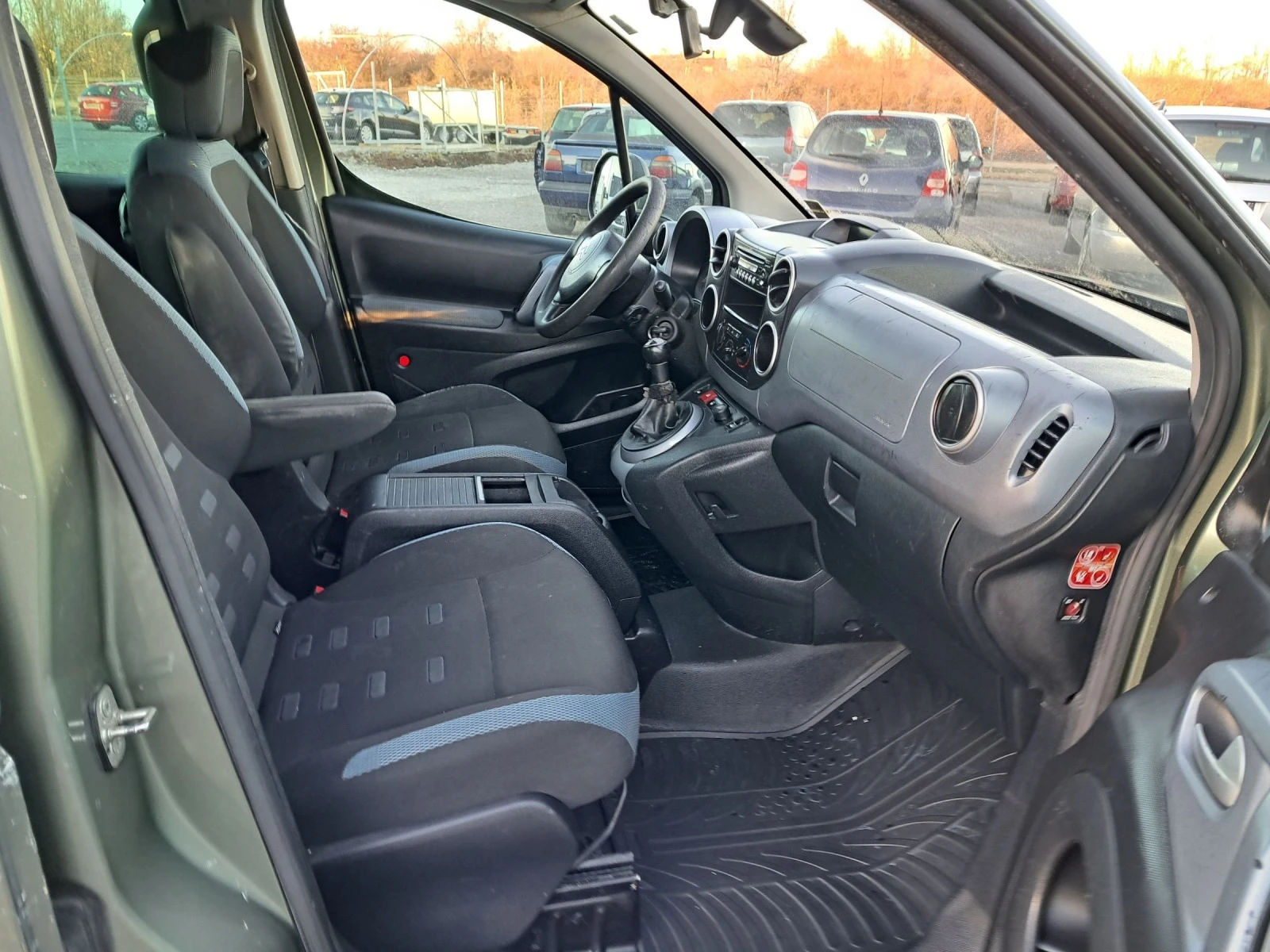 Citroen Berlingo 1.6 - изображение 10