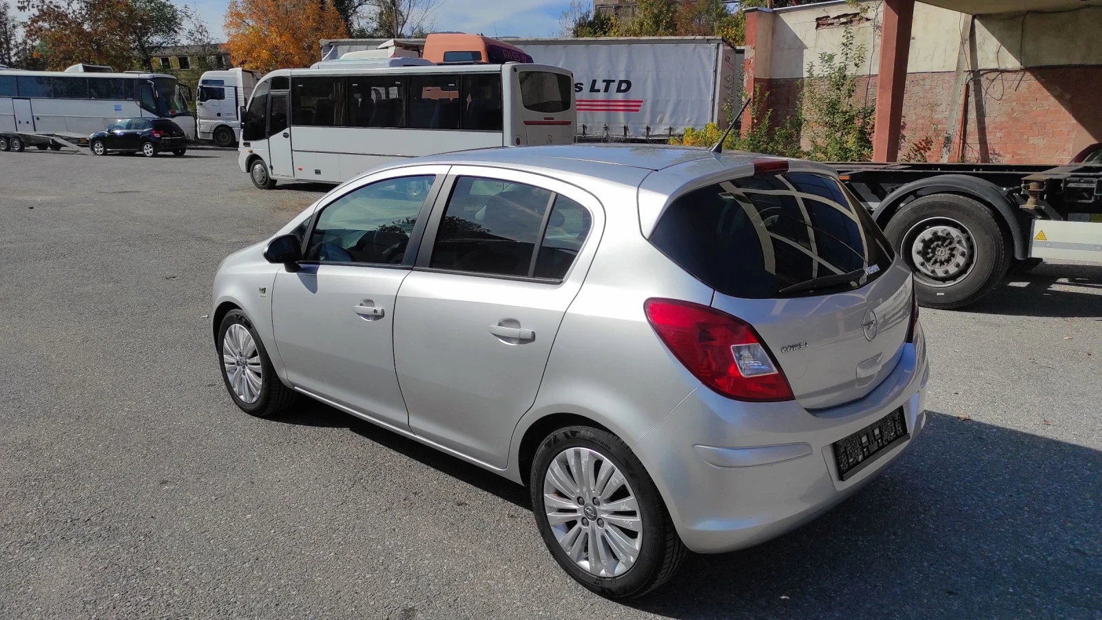 Opel Corsa 1.2 BENZIN EURO5A - изображение 7