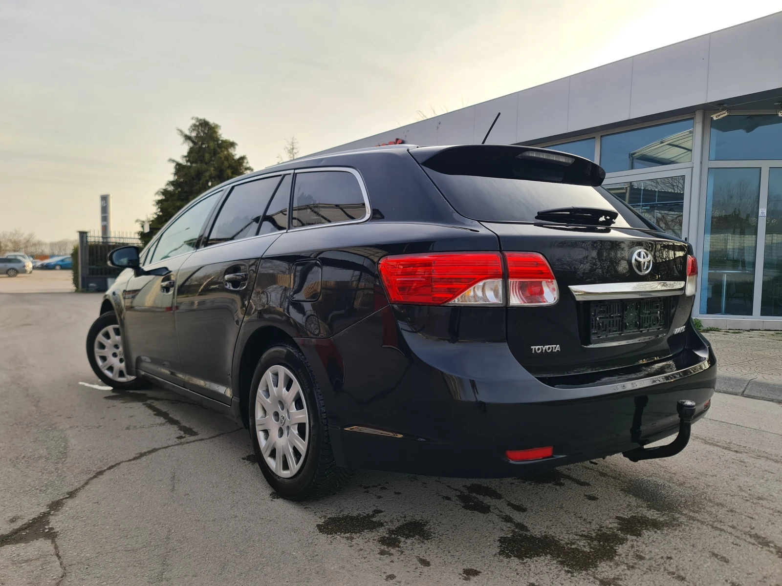 Toyota Avensis KATO ЧИСТО НОВА - изображение 3
