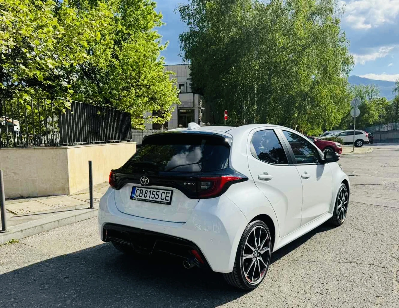 Toyota Yaris GR Sport, Hybrid, JBL, head up - изображение 4