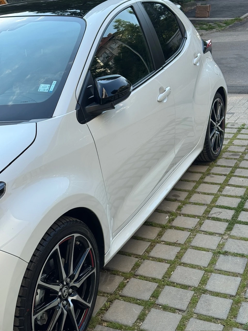 Toyota Yaris GR Sport, Hybrid, JBL, head up - изображение 4