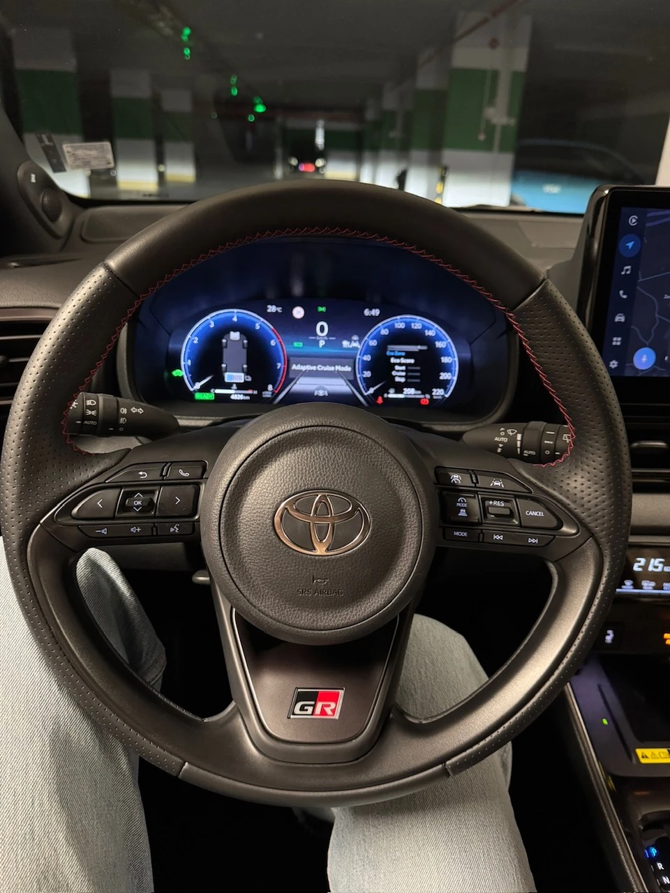 Toyota Yaris GR Sport, Hybrid, JBL, head up - изображение 8