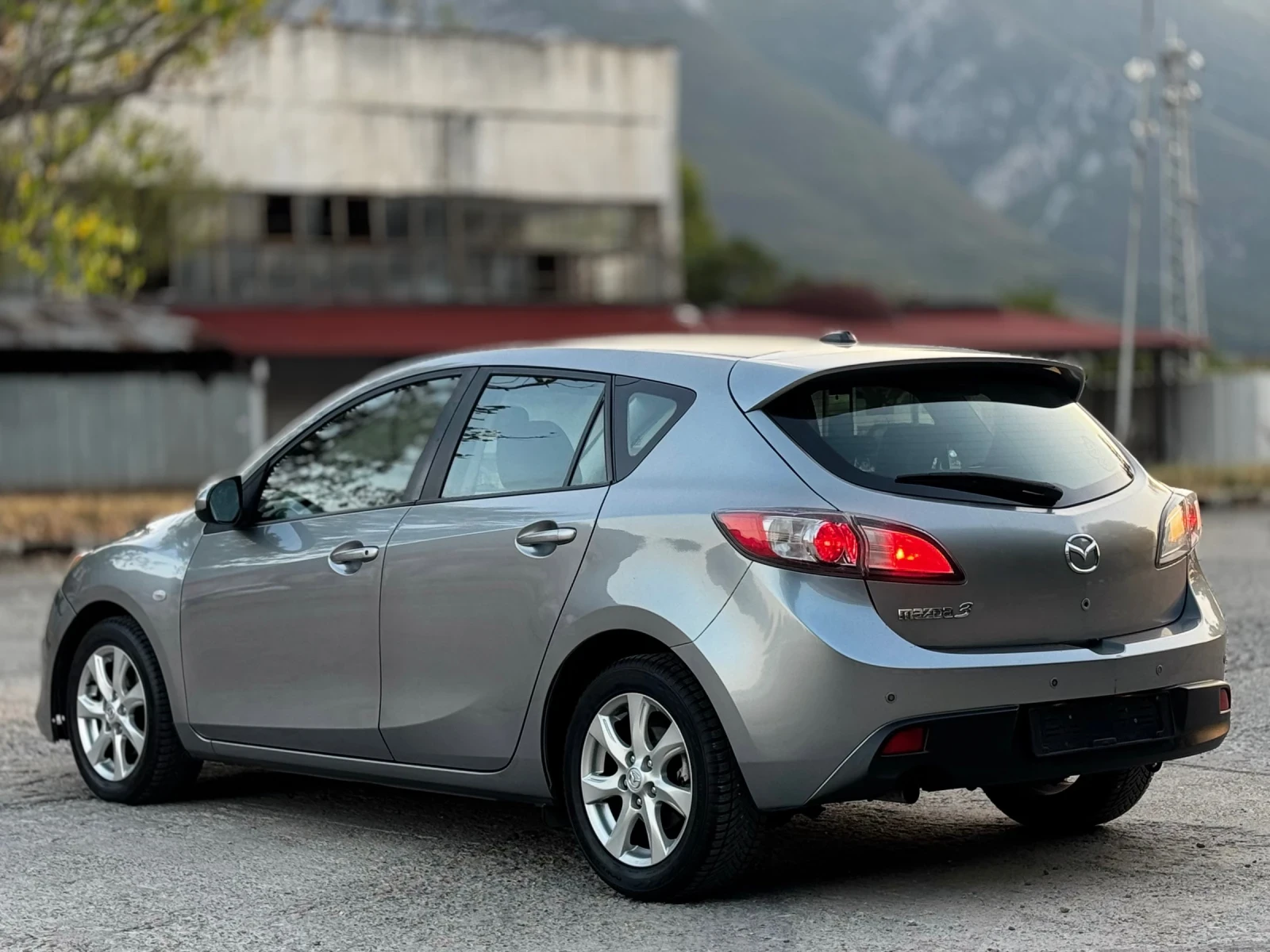 Mazda 3 1.6D/ИТАЛИЯ - изображение 3