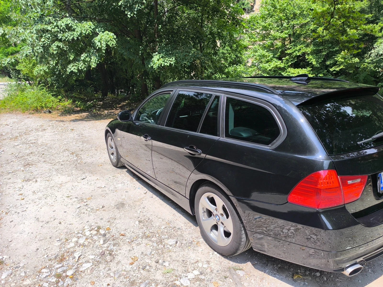 BMW 320 2.0D - изображение 4
