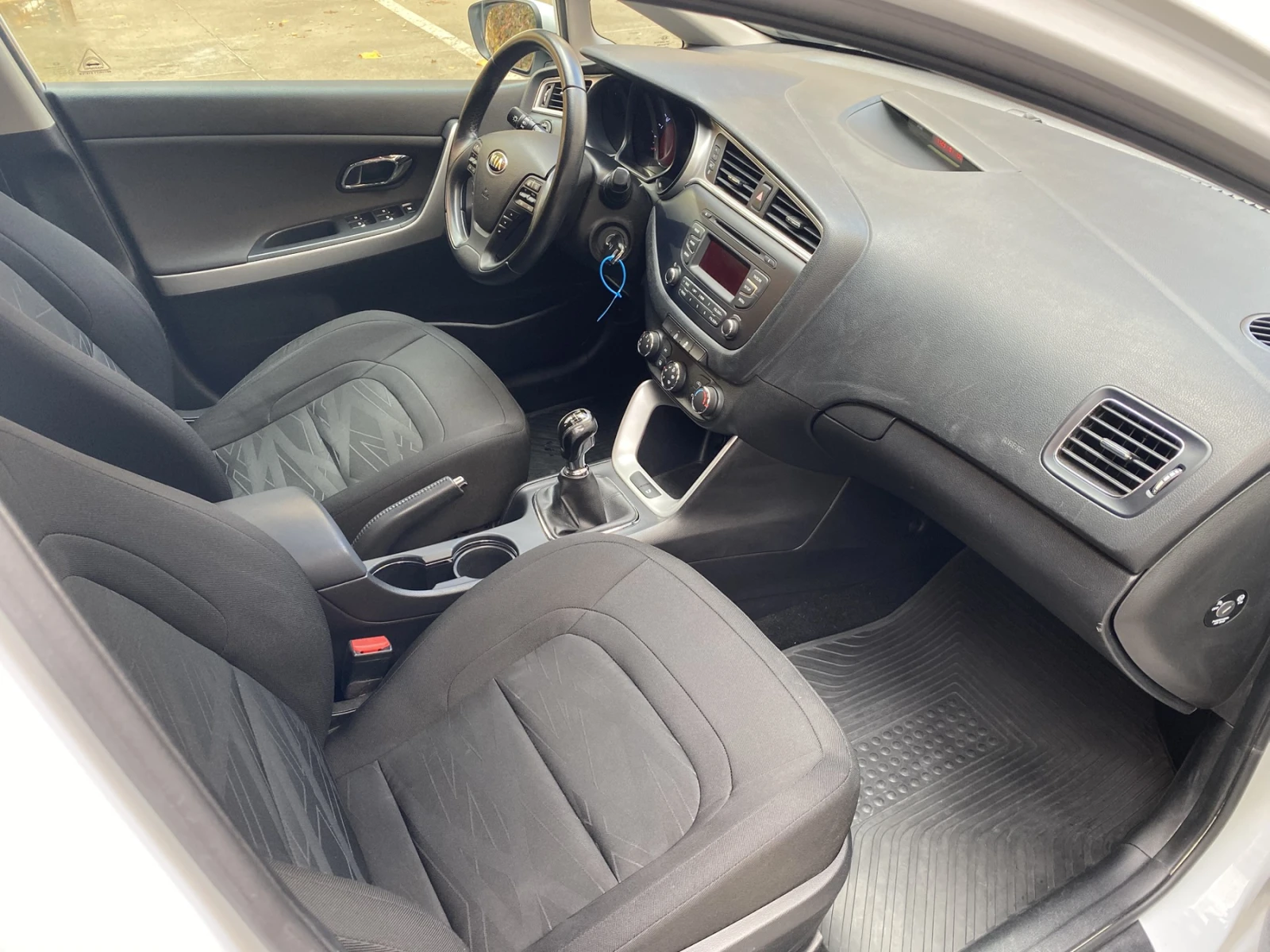 Kia Ceed 1.4 /100. / SW | Mobile.bg   11