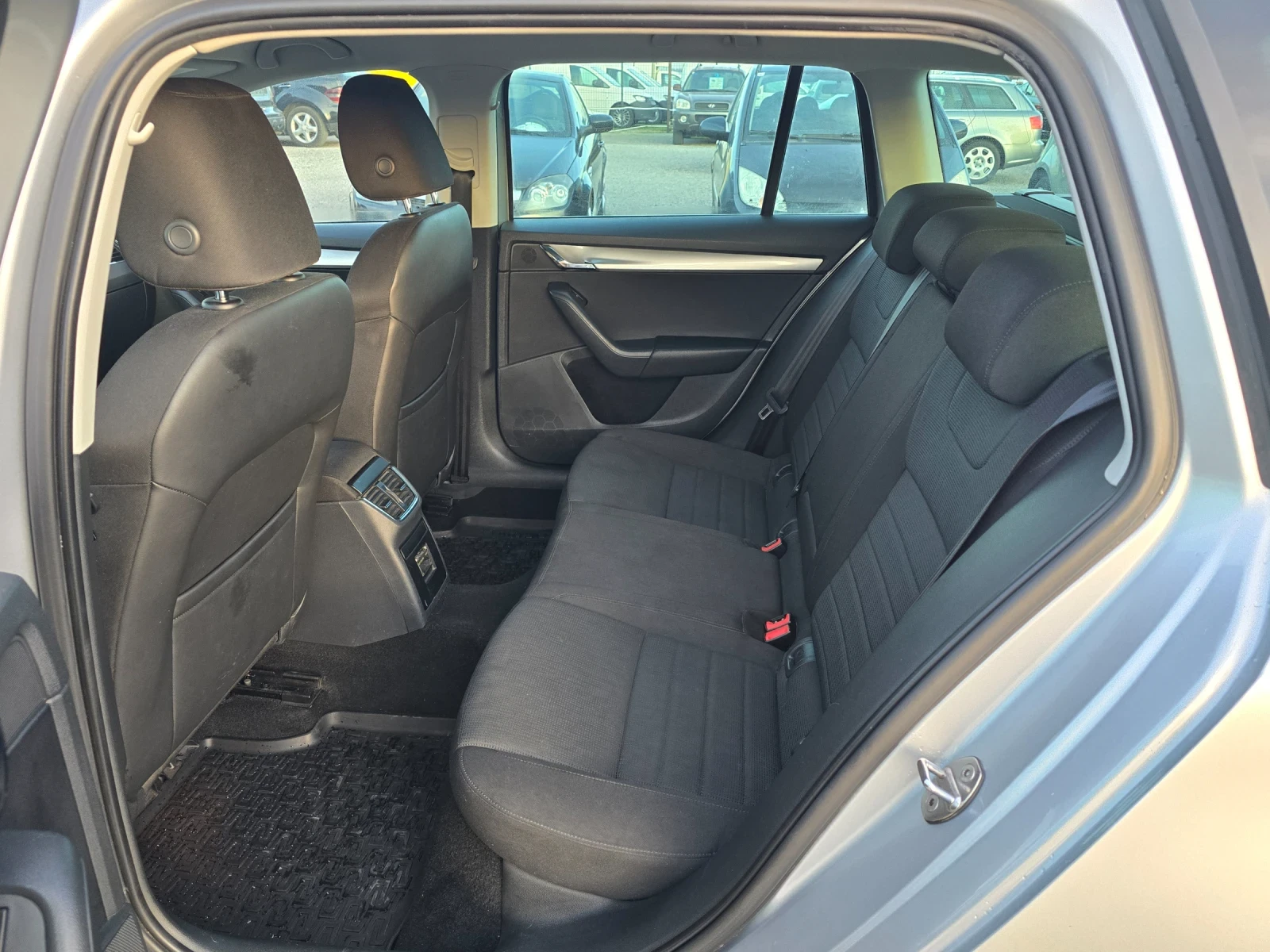 Skoda Octavia 2.0TDI 150�� 4�4 204000 ��. ���� 5 | Mobile.bg � ����������� 14