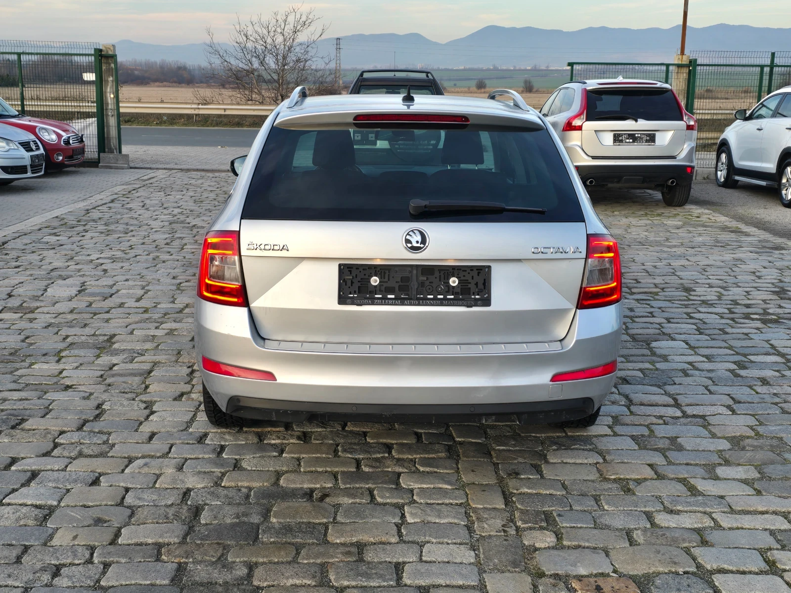 Skoda Octavia 2.0TDI 150кс 4х4 204000 км. ЕВРО 5 - изображение 5