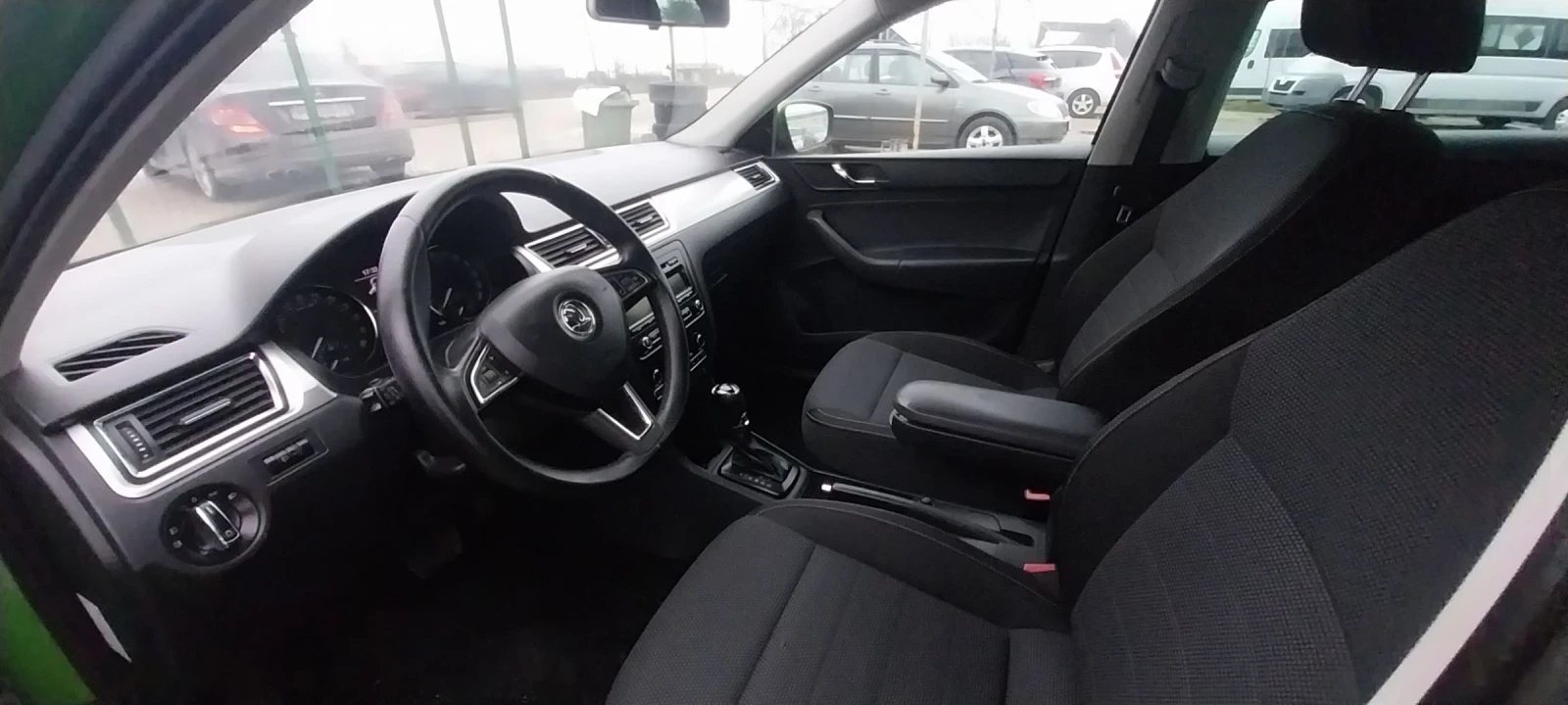 Skoda Rapid 1.6 TDI 90кс ELEGANS evro6 вс екстри - изображение 4