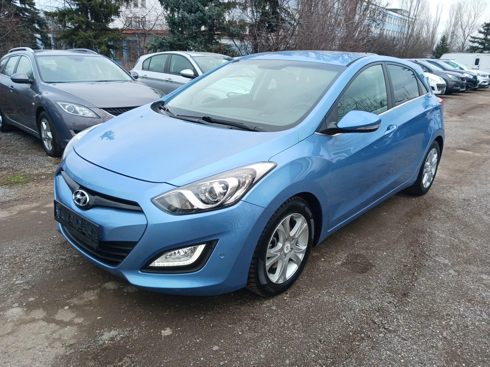 Hyundai I30 1.6= AVTOMAT= NAVI= KAMERA= FULL - изображение 2